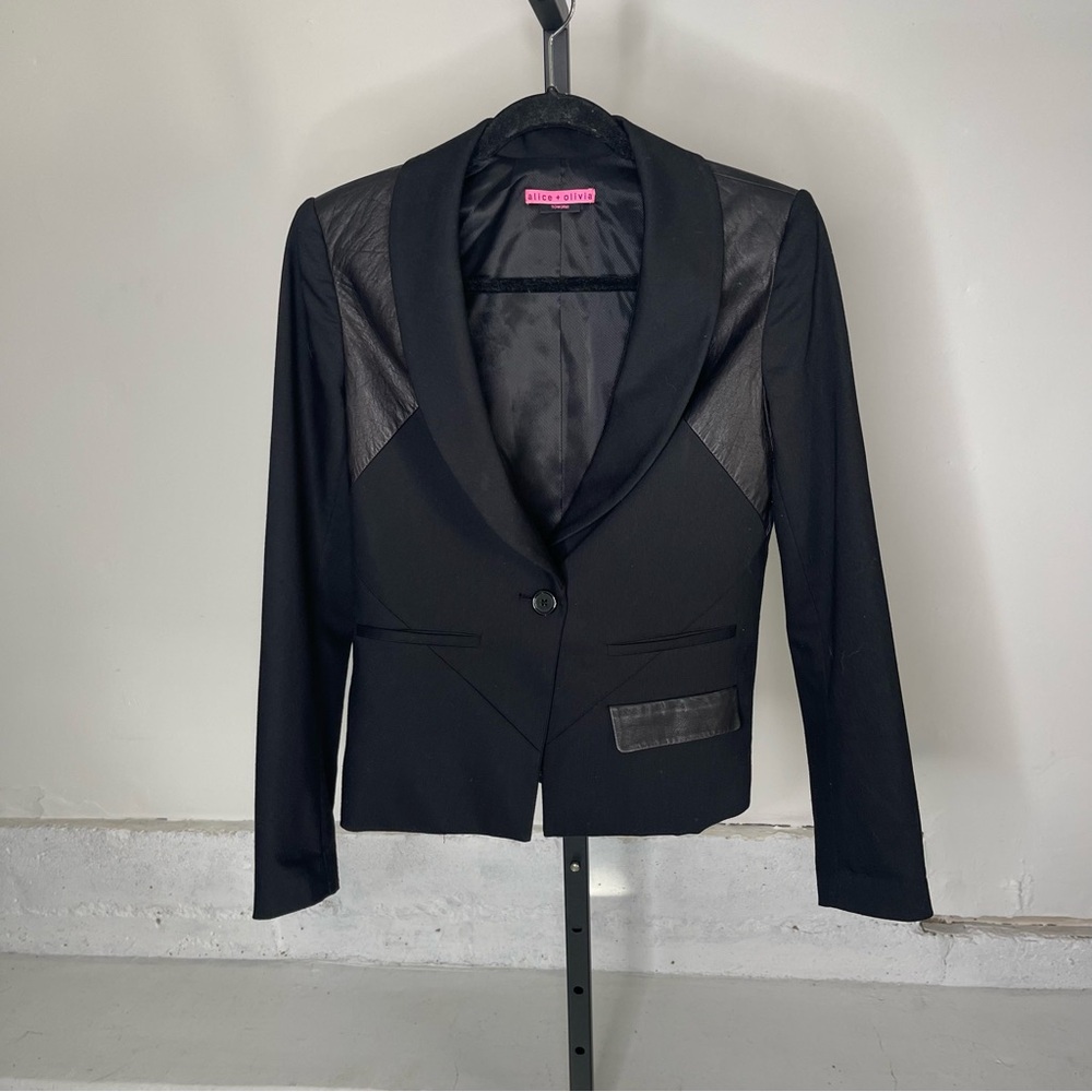 Alice + Olivia XS Black Blazer with Leather Accents